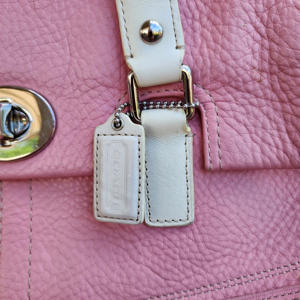 Coach light Pink white twist lock handbag purse bag - Picture 2 of 7